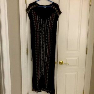 Long black dress w/side slits, 2 tiebacks, pockets and embroidered. Light/gauzy